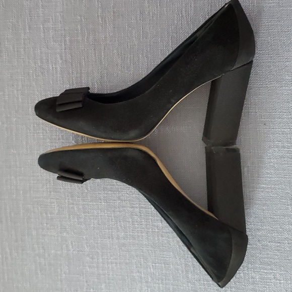 Banana Republic Suede Block Heels, 6 - Picture 3 of 11
